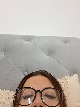 Snapshot of Anayssa_ chatting on September 14, 2025, 10:42 pm Anayssa  online show from September 14, 2025, 10:42 pm