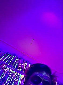 3615-ULLA online show from October 25, 2025, 5:15 am