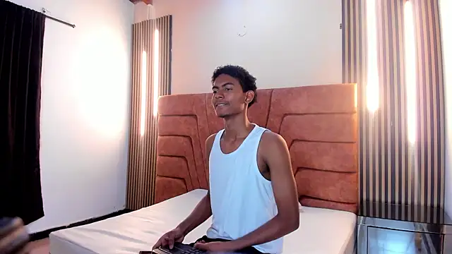 FYKMOR 1 online show from September 25, 2025, 3:54 am