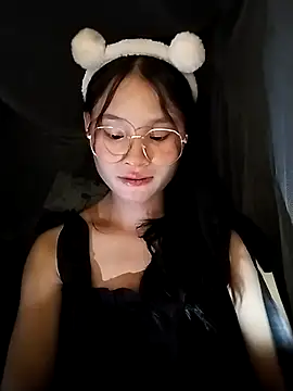 Snapshot of saronla_03 chatting on September 18, 2025, 2:30 pm saronla 03 online show from September 18, 2025, 2:30 pm