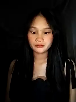 Snapshot of saronla_03 chatting on October 2, 2025, 2:35 pm saronla 03 online show from October 2, 2025, 2:35 pm