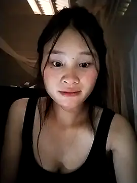 Snapshot of saronla_03 chatting on October 5, 2025, 6:56 am saronla 03 online show from October 5, 2025, 6:56 am