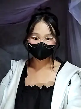 saronla 03 online show from November 20, 2025, 3:45 pm