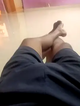 Snapshot of newboygoa chatting on September 8, 2025, 2:27 pm newboygoa online show from September 8, 2025, 2:27 pm