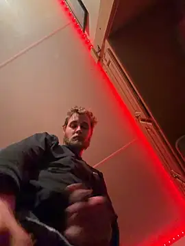 Snapshot of high3ndlowlife chatting on November 30, 2025, 10:36 pm high3ndlowlife online show from November 30, 2025, 10:36 pm