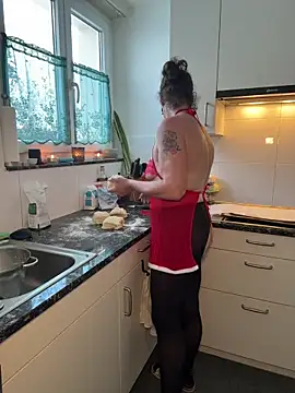 Snapshot of Nadja_Noir chatting on November 27, 2025, 1:57 pm Nadja Noir online show from November 27, 2025, 1:57 pm