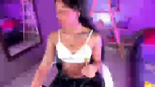 nyxmoonhells online show from October 8, 2025, 8:28 pm