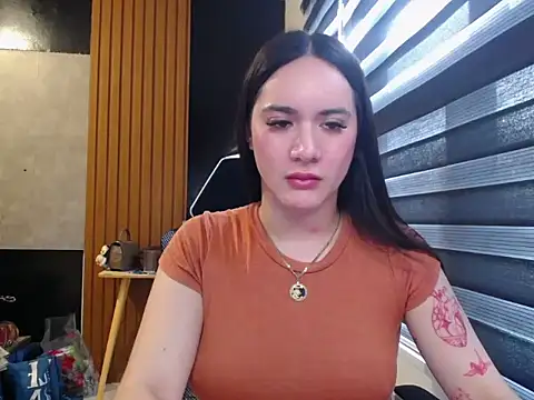 Snapshot of Yhanbeaufort18 chatting on September 18, 2025, 7:43 am Yhanbeaufort18 online show from September 18, 2025, 7:43 am