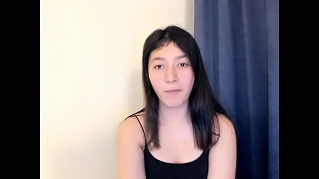 Snapshot of Mayachka333 chatting on September 15, 2025, 4:40 pm Mayachka333 online show from September 15, 2025, 4:40 pm