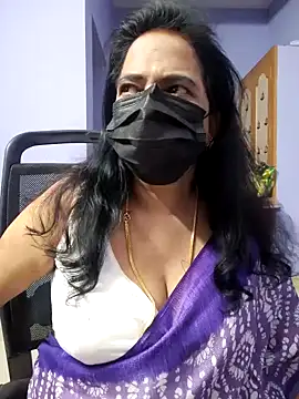 Snapshot of mallu-lover chatting on November 3, 2025, 1:01 pm mallu-lover online show from November 3, 2025, 1:01 pm