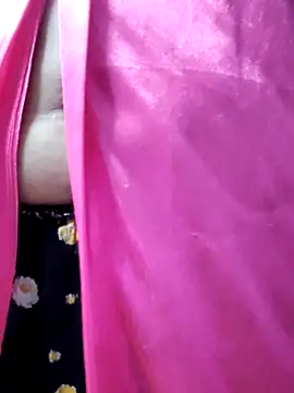 Snapshot of mallu-lover chatting on November 4, 2025, 1:05 am mallu-lover online show from November 4, 2025, 1:05 am