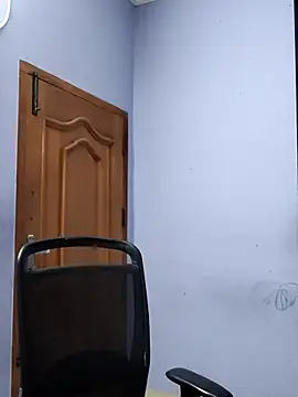 Snapshot of mallu-lover chatting on November 21, 2025, 1:59 am mallu-lover online show from November 21, 2025, 1:59 am