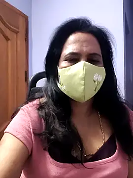 Snapshot of mallu-lover chatting on November 25, 2025, 8:14 am mallu-lover online show from November 25, 2025, 8:14 am