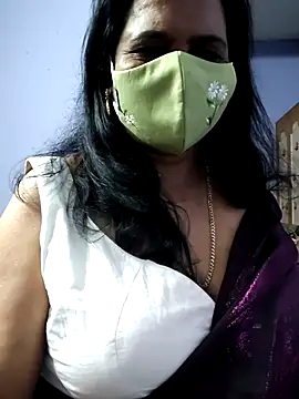 Snapshot of mallu-lover chatting on November 26, 2025, 8:43 pm mallu-lover online show from November 26, 2025, 8:43 pm