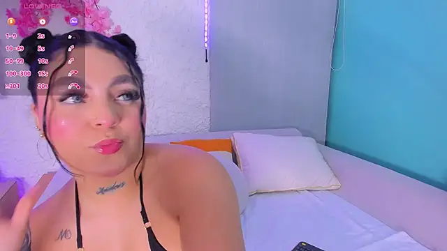 Snapshot of melody_blossom_ chatting on September 22, 2025, 4:14 am melody blossom online show from September 22, 2025, 4:14 am