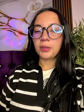 Snapshot of sara_roy04_ chatting on September 26, 2025, 3:54 am sara roy04  online show from September 26, 2025, 3:54 am