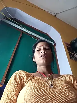 Snapshot of Sonam_pandeyji chatting on October 31, 2025, 8:32 pm Sonam pandeyji online show from October 31, 2025, 8:32 pm