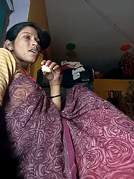 Snapshot of Sonam_pandeyji chatting on November 1, 2025, 2:08 pm Sonam pandeyji online show from November 1, 2025, 2:08 pm