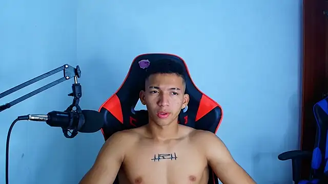 Snapshot of JuanchiT66 chatting on September 9, 2025, 6:13 am JuanchiT66 online show from September 9, 2025, 6:13 am