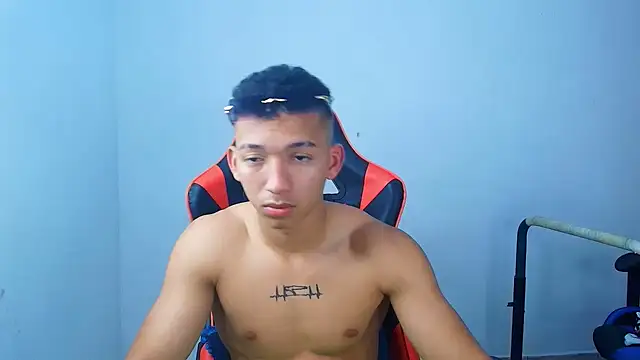 Snapshot of JuanchiT66 chatting on September 23, 2025, 3:31 am JuanchiT66 online show from September 23, 2025, 3:31 am