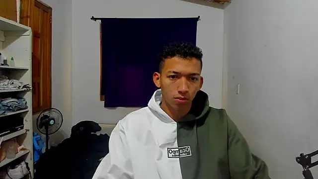 Snapshot of JuanchiT66 chatting on October 10, 2025, 6:51 pm JuanchiT66 online show from October 10, 2025, 6:51 pm