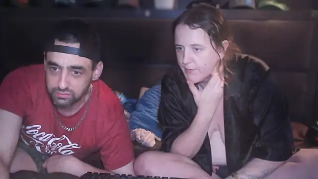 Snapshot of thatsassycouple chatting on October 15, 2025, 1:11 pm thatsassycouple online show from October 15, 2025, 1:11 pm