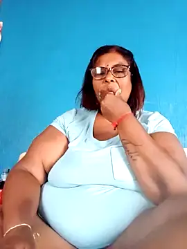 mileesha online show from February 10, 2025, 8:42 am