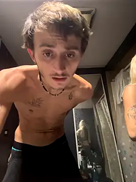 Snapshot of StoneyCam chatting on October 23, 2025, 6:23 am StoneyCam online show from October 23, 2025, 6:23 am