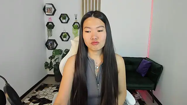 LunaPurrr online show from September 22, 2025, 10:56 pm