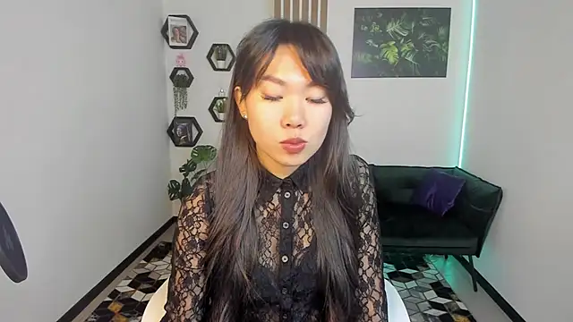 LunaPurrr online show from October 10, 2025, 11:26 pm