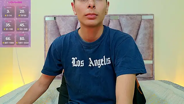 lana and liam  online show from September 22, 2025, 10:39 am