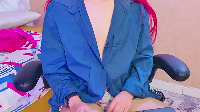 michaelmistress online show from December 5, 2025, 11:19 am