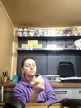 Snapshot of KimmyAghora chatting on October 1, 2025, 12:22 pm KimmyAghora online show from October 1, 2025, 12:22 pm