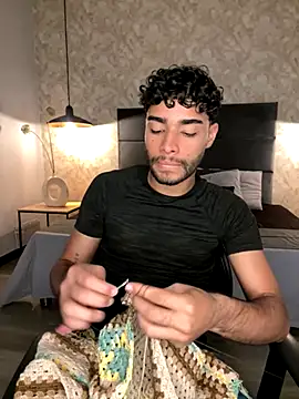 Snapshot of RaphaelDufort chatting on November 30, 2025, 12:03 am RaphaelDufort online show from November 30, 2025, 12:03 am