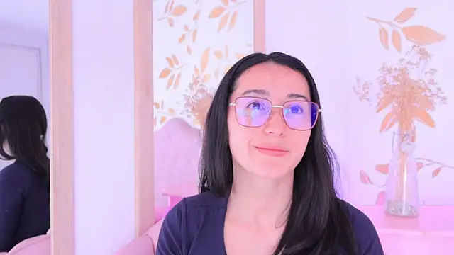 Snapshot of Ginevra_esposito chatting on September 24, 2025, 12:41 pm Ginevra esposito online show from September 24, 2025, 12:41 pm