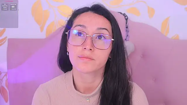 Snapshot of Ginevra_esposito chatting on October 18, 2025, 1:01 pm Ginevra esposito online show from October 18, 2025, 1:01 pm