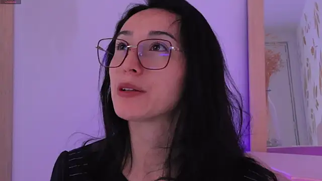 Ginevra esposito online show from November 19, 2025, 1:11 pm