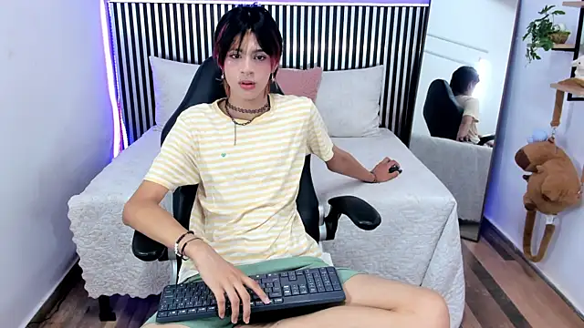 Snapshot of Dan_Copers chatting on September 16, 2025, 1:45 pm Dan Copers online show from September 16, 2025, 1:45 pm