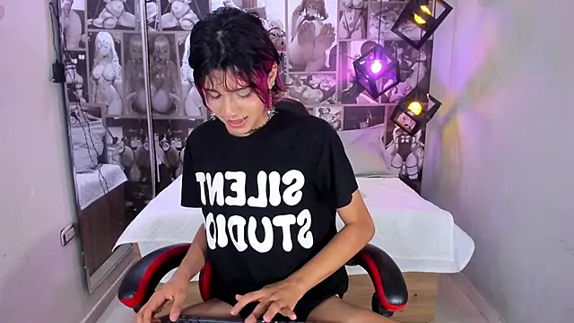 Snapshot of Dan_Copers chatting on November 25, 2025, 11:05 pm Dan Copers online show from November 25, 2025, 11:05 pm