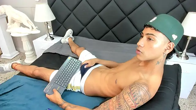 Denis Carpenter online show from November 26, 2025, 7:48 pm