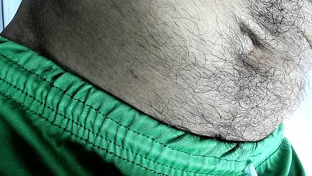 latinhotmuscle online show from November 25, 2025, 5:18 am