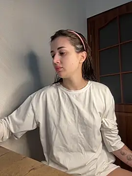 Snapshot of vexlana chatting on October 26, 2025, 1:17 pm vexlana online show from October 26, 2025, 1:17 pm