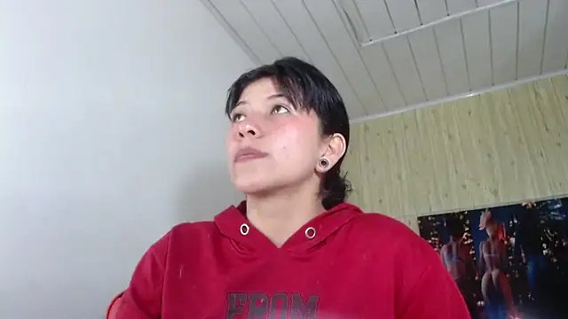 Snapshot of Raven_Rouge_ chatting on September 28, 2025, 5:24 am Raven Rouge online show from September 28, 2025, 5:24 am