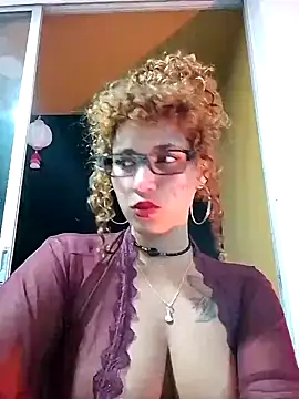 Snapshot of Vikyvoyeur chatting on September 25, 2025, 1:09 am Vikyvoyeur online show from September 25, 2025, 1:09 am