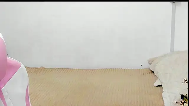 joyfulmartinaa online show from October 10, 2025, 12:48 pm