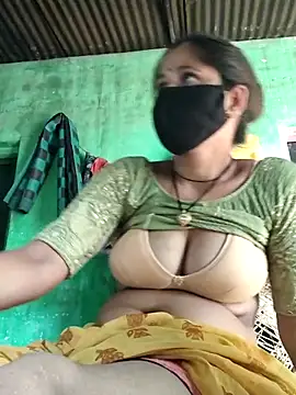 Hot-ilaiy online show from October 8, 2025, 3:48 am