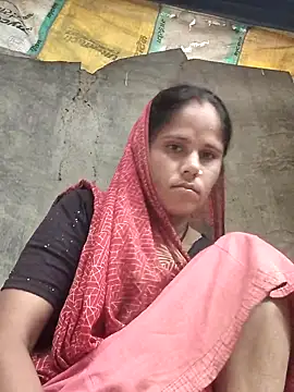 Hot-ilaiy online show from October 12, 2025, 1:37 am