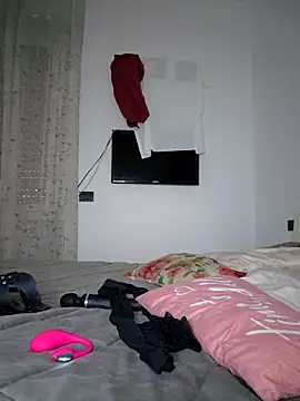 amalia202555 online show from November 18, 2025, 1:04 pm