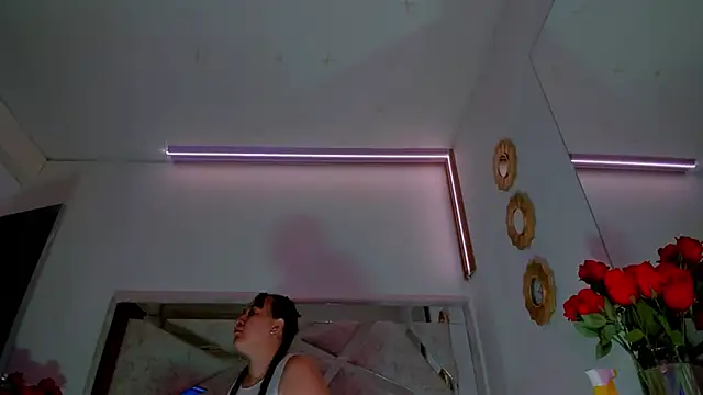 Snapshot of ThiccyLexxy chatting on November 15, 2025, 12:45 pm ThiccyLexxy online show from November 15, 2025, 12:45 pm