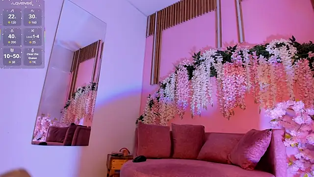 Snapshot of ThiccyLexxy chatting on November 30, 2025, 12:42 pm ThiccyLexxy online show from November 30, 2025, 12:42 pm